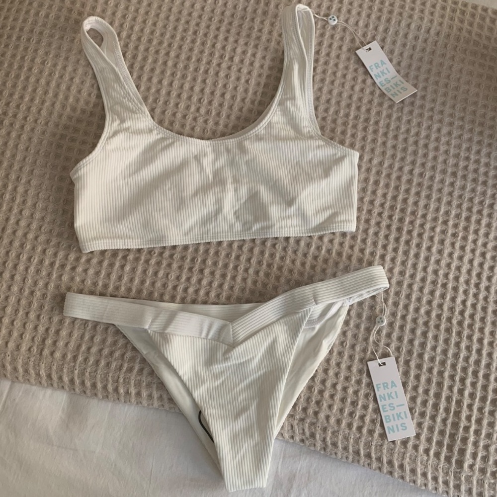 Frankie’s bikini set- white ribbed